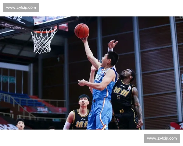 基辅戴拿模迎战根特：欧洲赛场激情对决，两队胜负悬念迭起